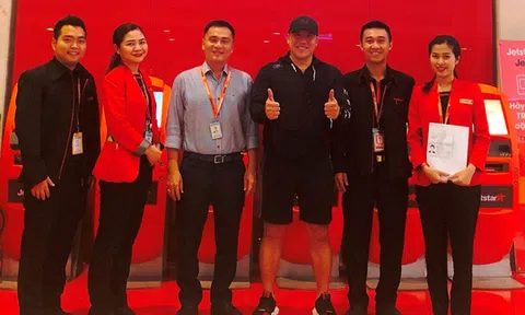 Du khách người Mỹ gốc Việt được trả lại hơn 233 triệu đồng bỏ quên trên máy bay